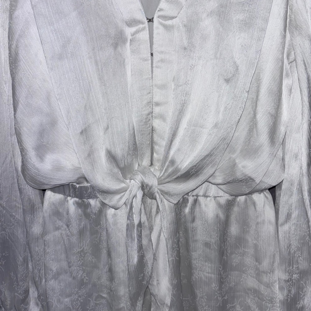 NEW LuLus Size Small Irresistibly  Floral White Satin Jacquard Tie Front Romper - Picture 10 of 12